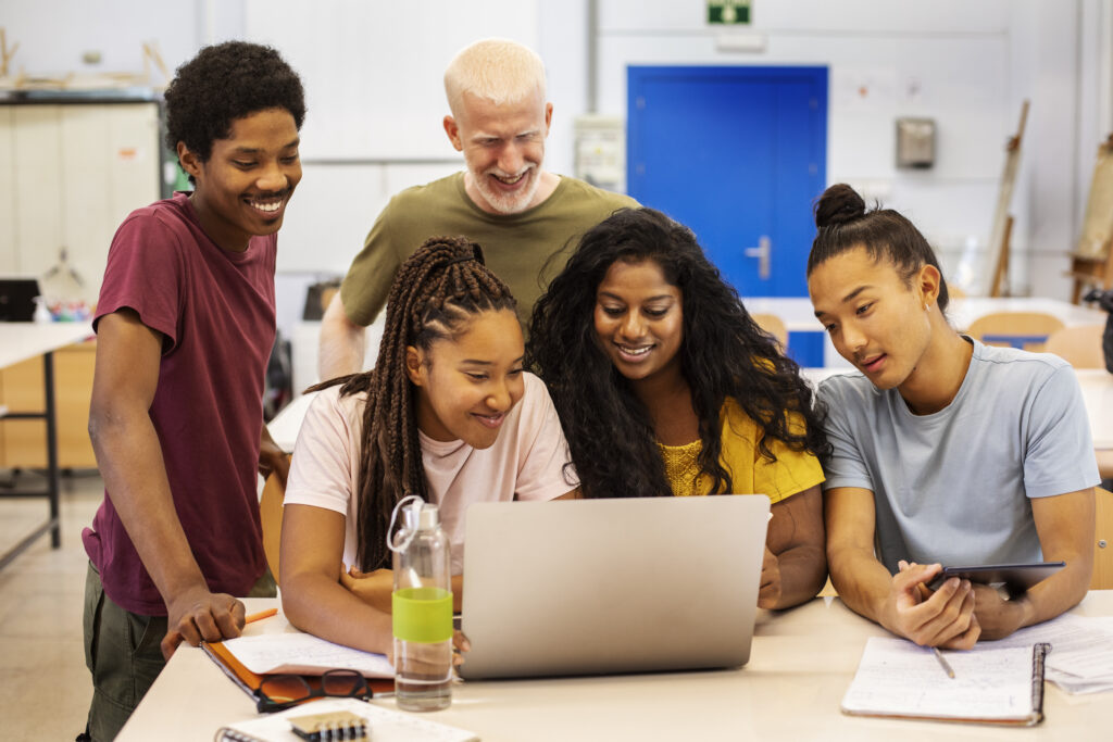 college students different ethnicities cramming